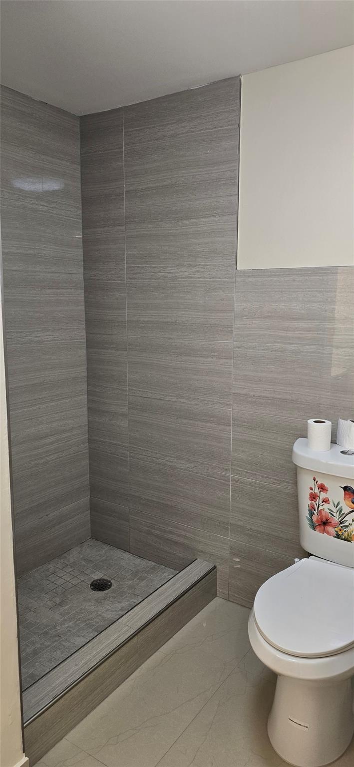 Versailles Gardens Condo - Residential Lease