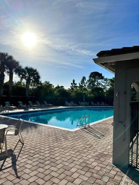 MARTINS CROSSING - Residential