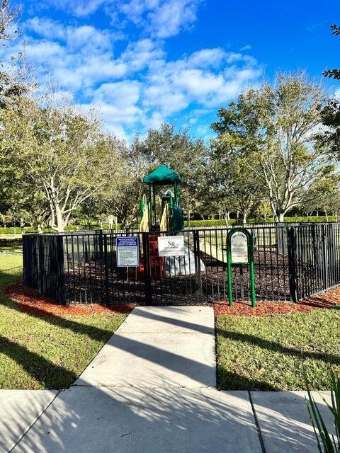 MARTINS CROSSING - Residential