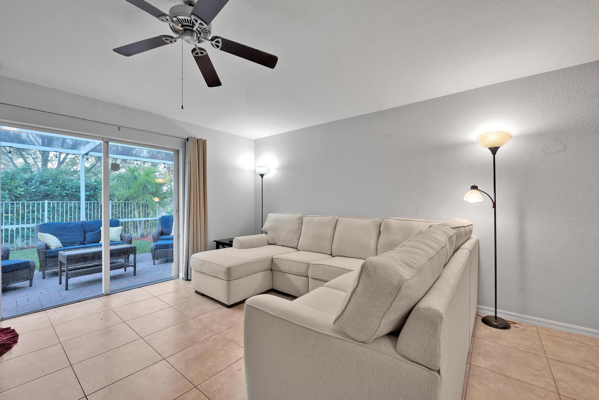 MARTINS CROSSING - Residential