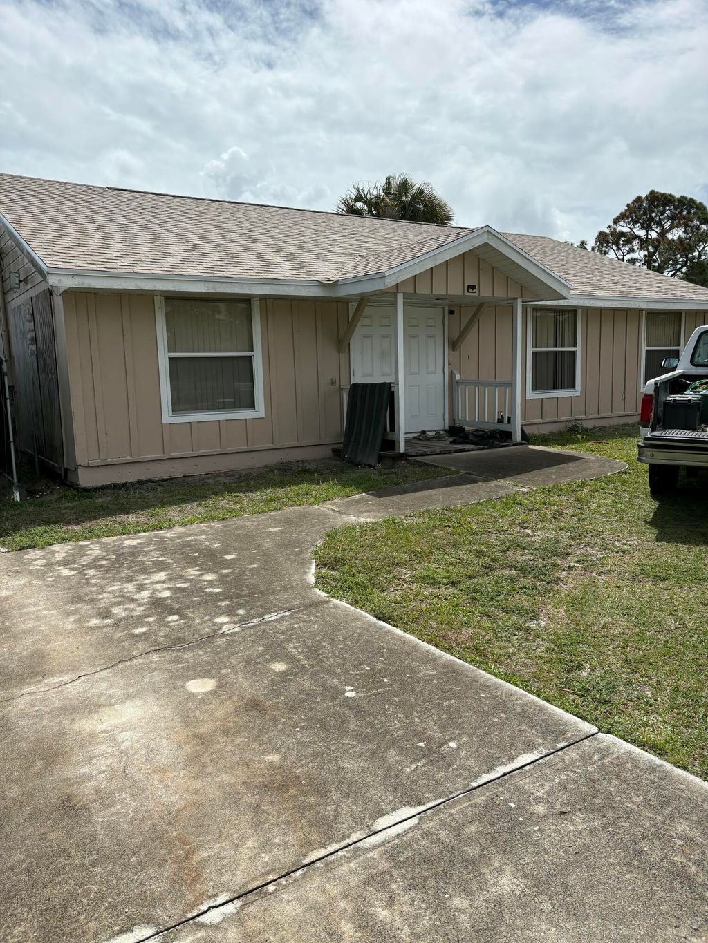 Photo of 5014 Palm Drive, Fort Pierce, FL 34982 (MLS # B26014878)