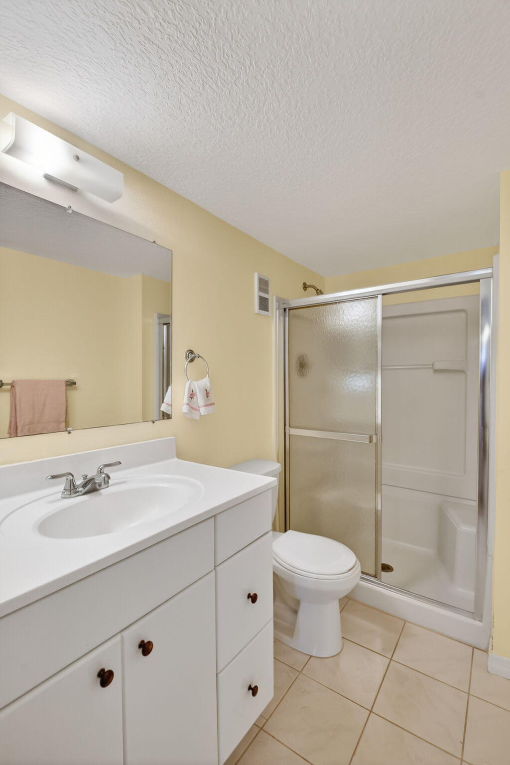 VILLAGE ROYALE ON THE GREEN CONDO - Residential