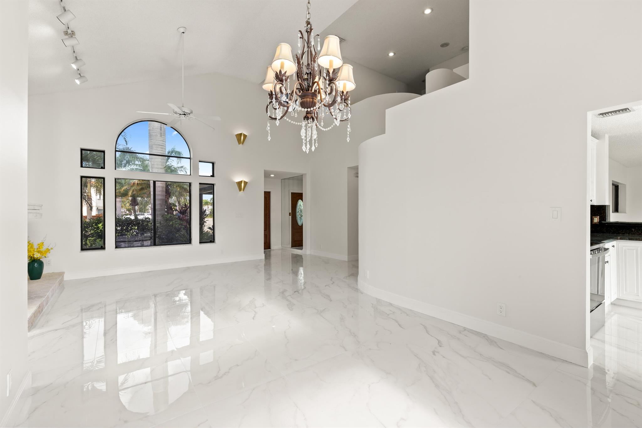 10535 Santa Laguna Drive