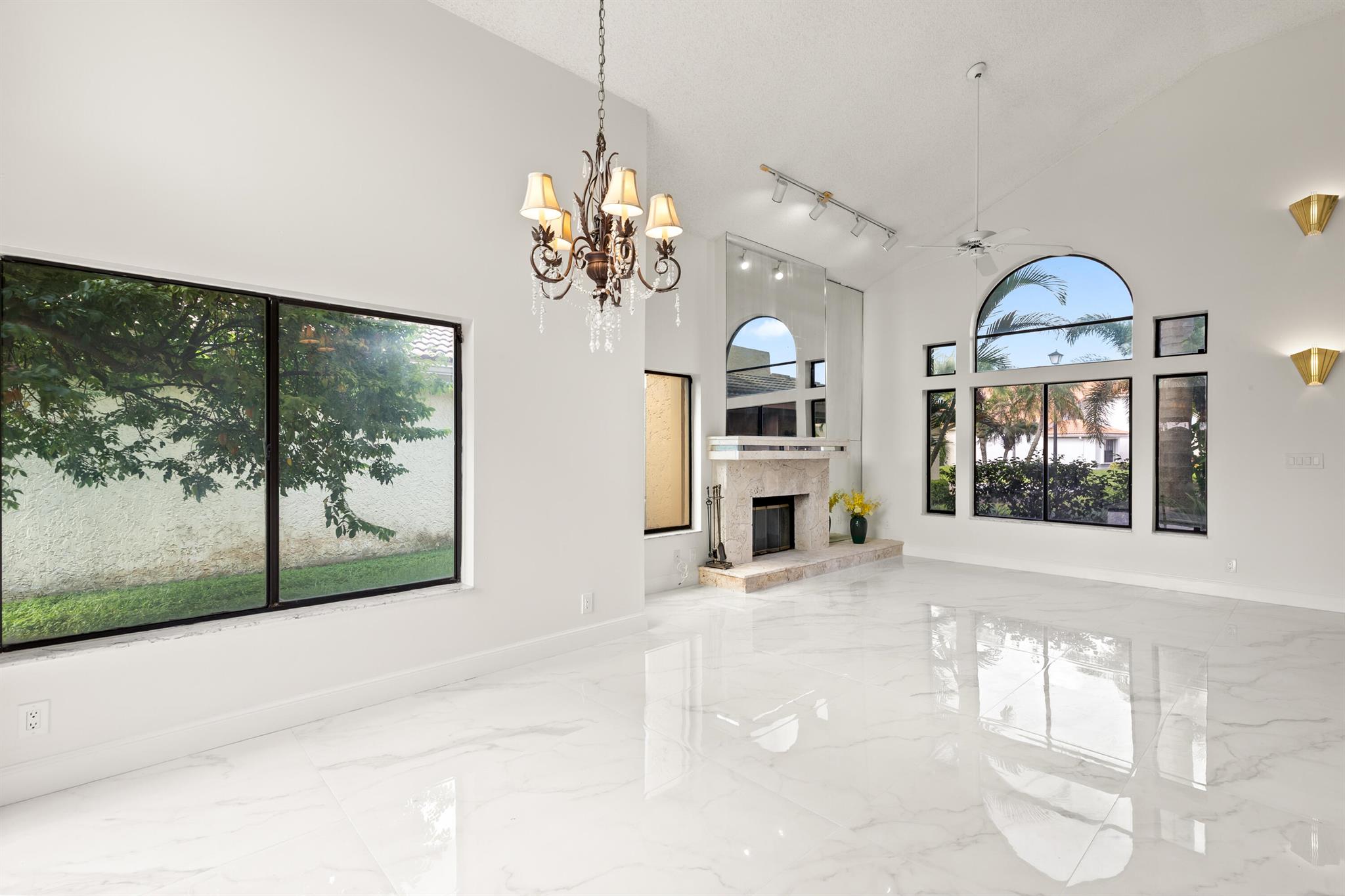10535 Santa Laguna Drive