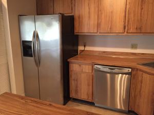 PINE RIDGE AT HAVERHILL CONDO - Residential Lease