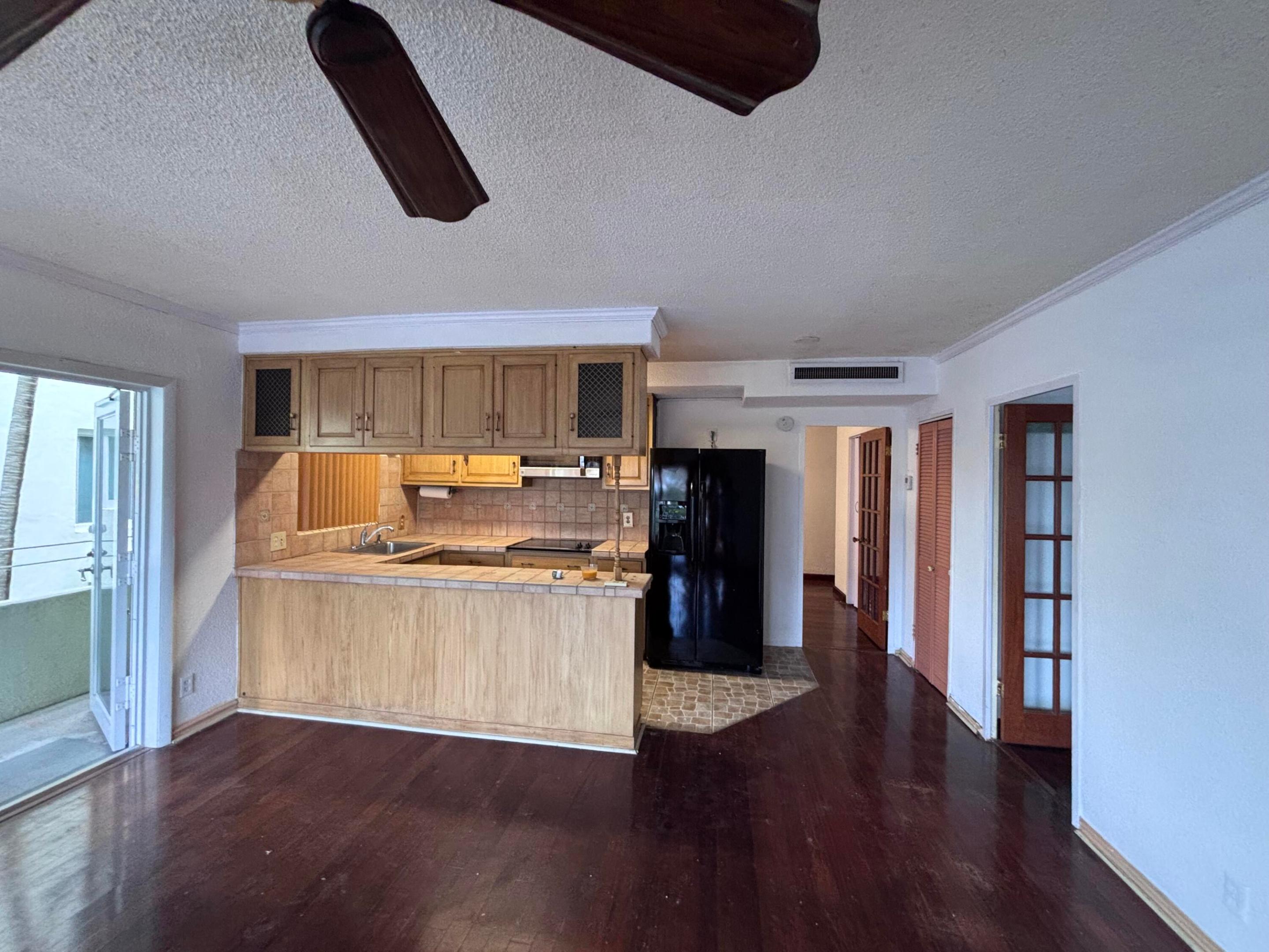 RIVERVIEW GARDEN APARTMENTS - Residential