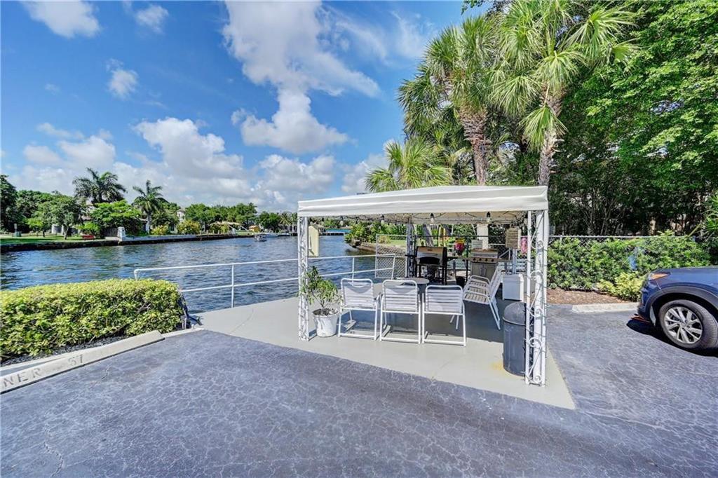 RIVERVIEW GARDEN APARTMENTS - Residential