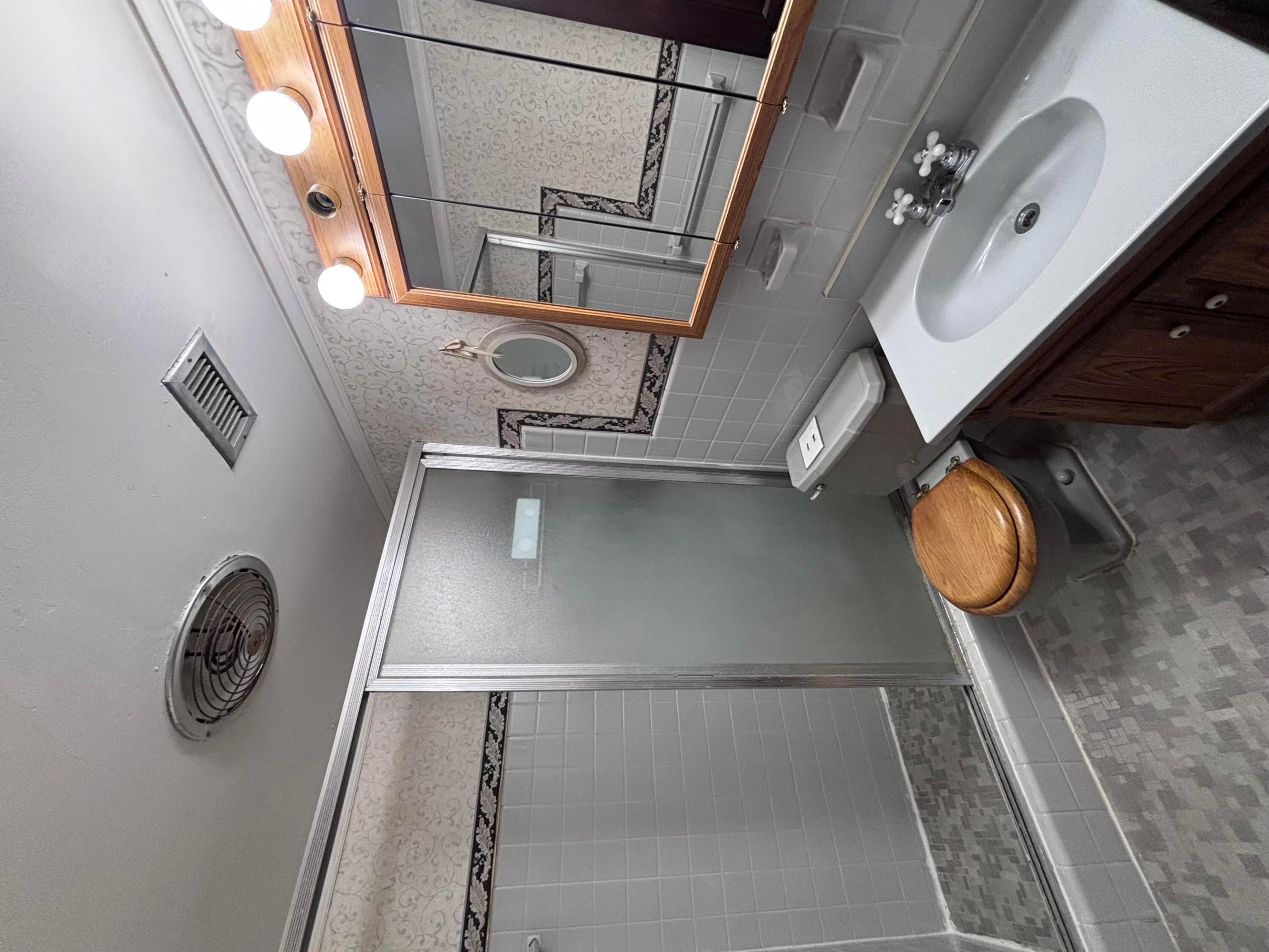 RIVERVIEW GARDEN APARTMENTS - Residential