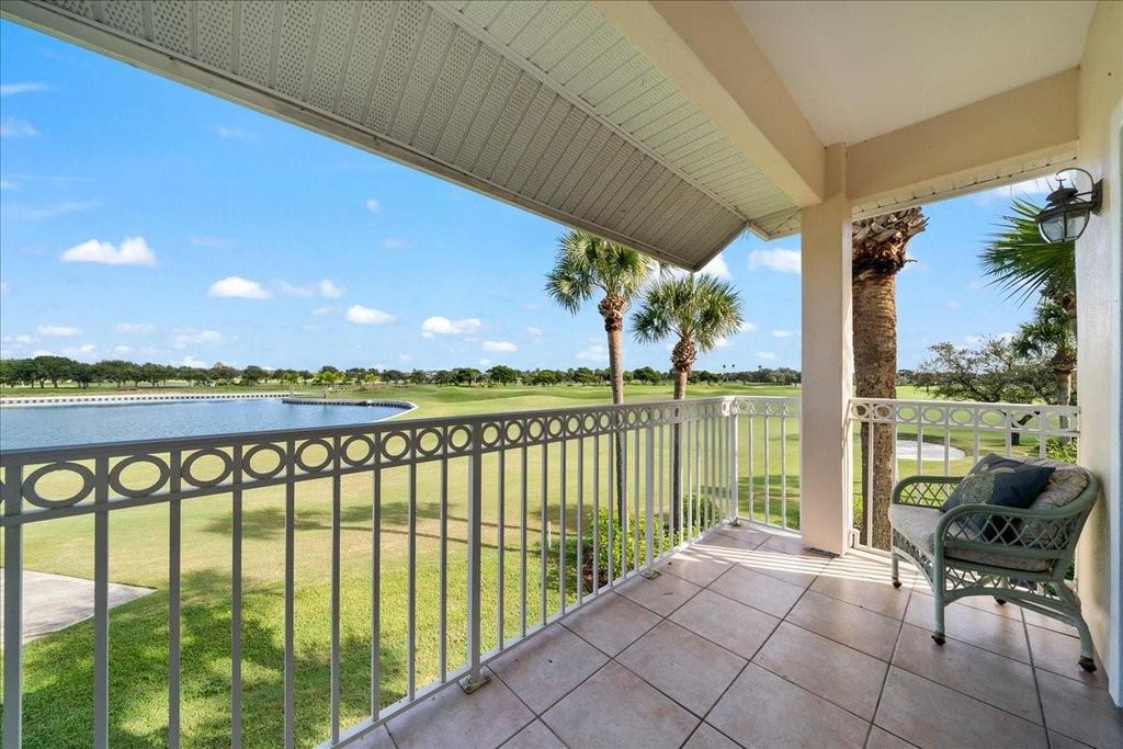Photo of 1725 Victoria Cir, Vero Beach, FL 32967 (MLS # F10539830)