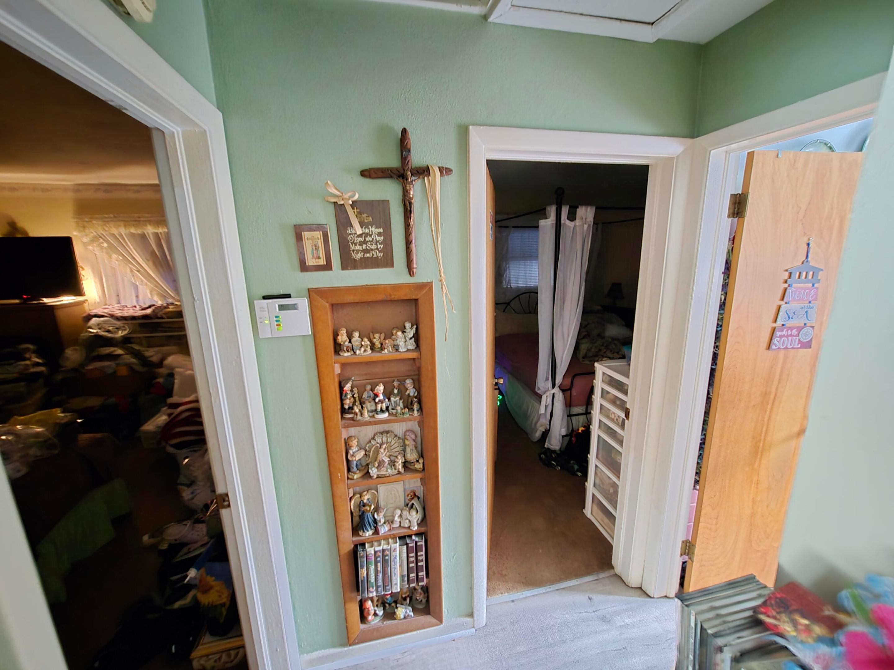 DIXIE GARDENS UNIT 2 - Residential