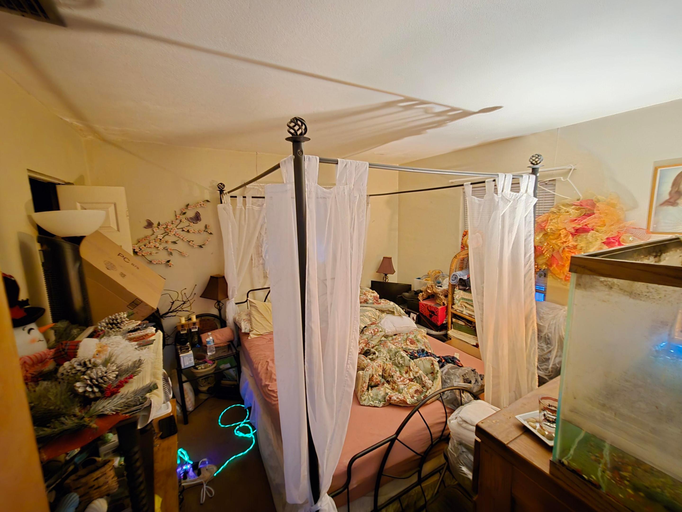 DIXIE GARDENS UNIT 2 - Residential