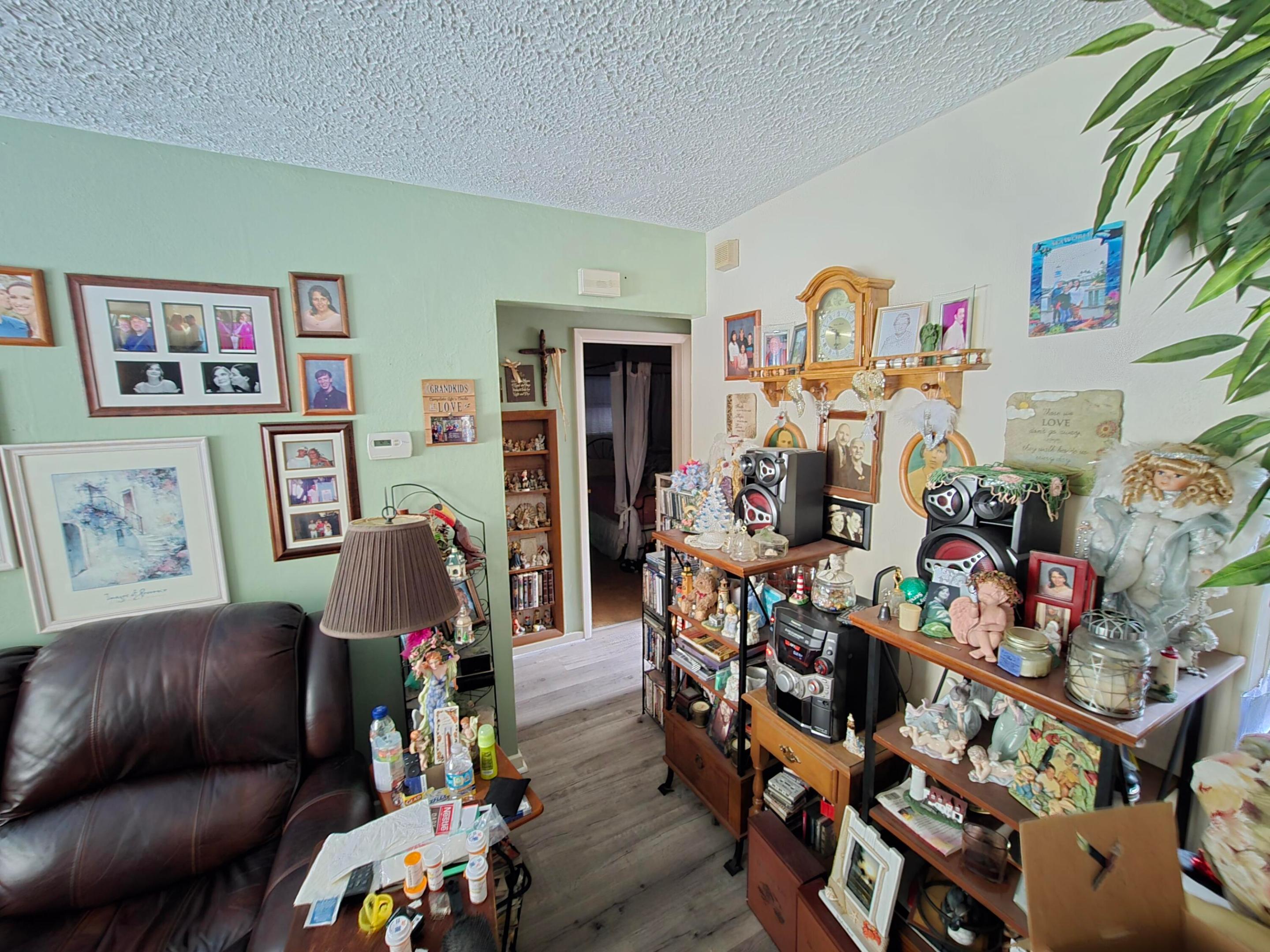 DIXIE GARDENS UNIT 2 - Residential