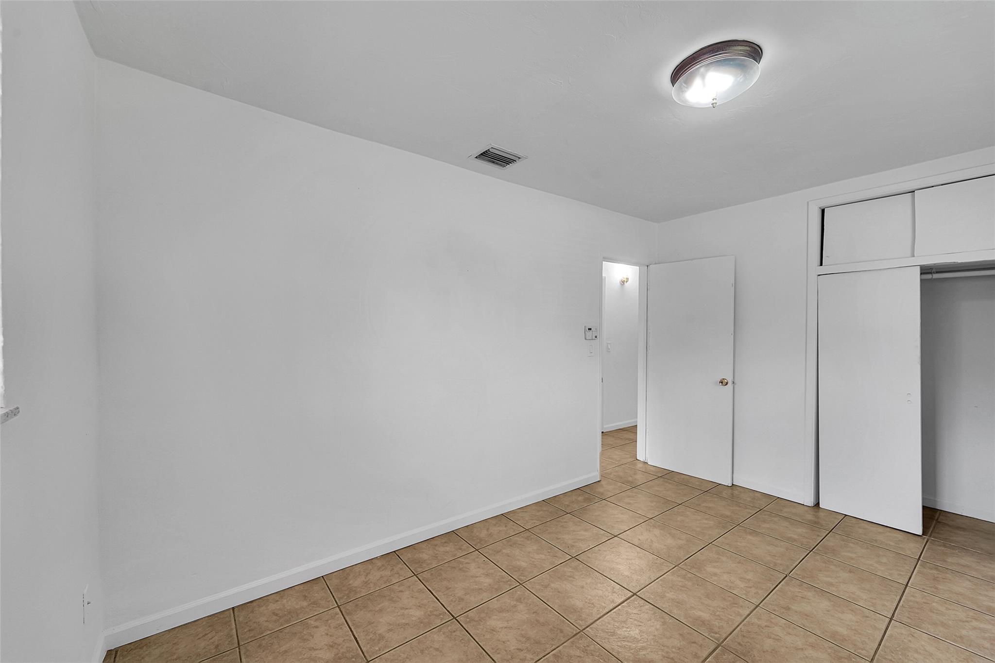 MIRAMAR SEC 8 - Residential Lease