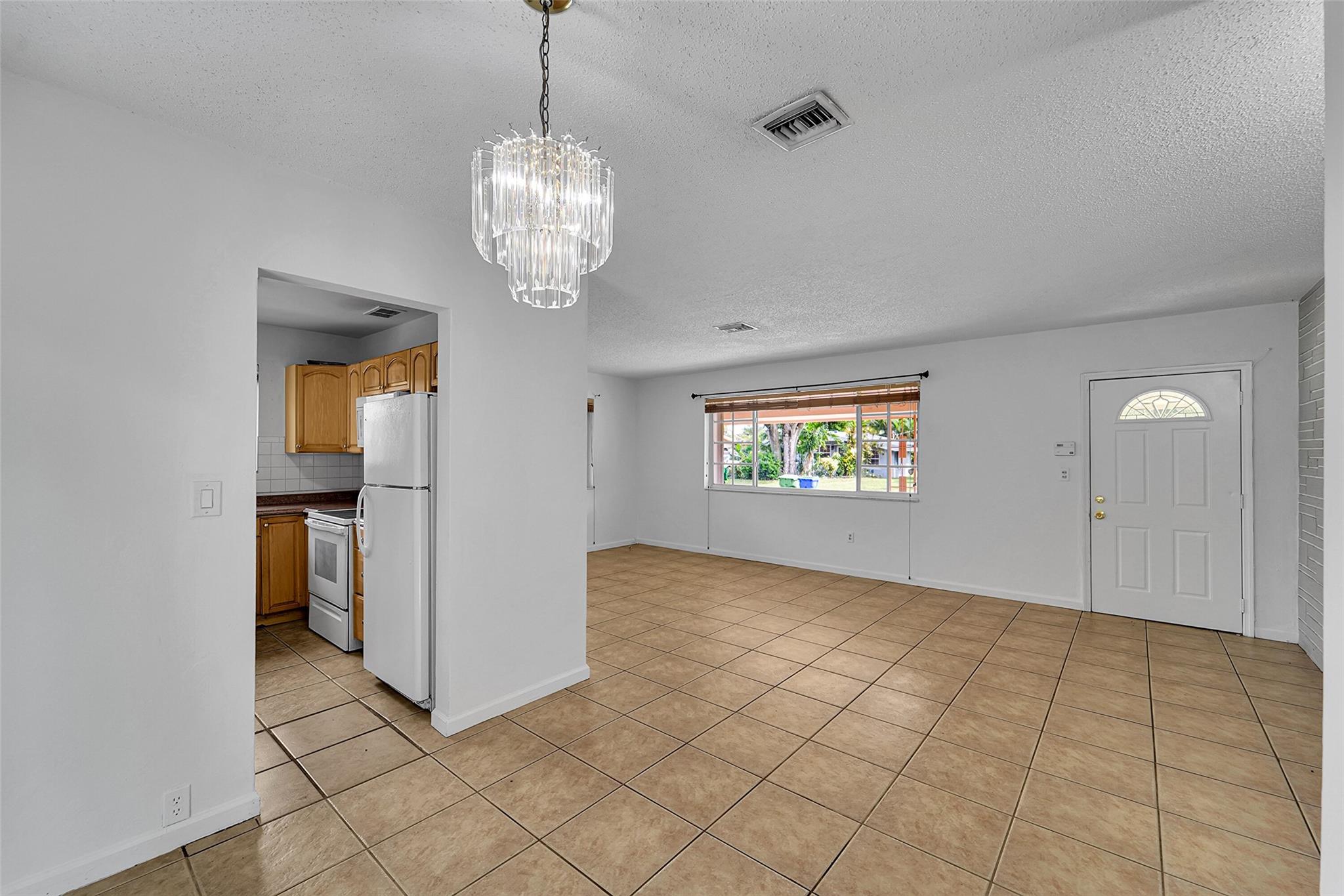 MIRAMAR SEC 8 - Residential Lease