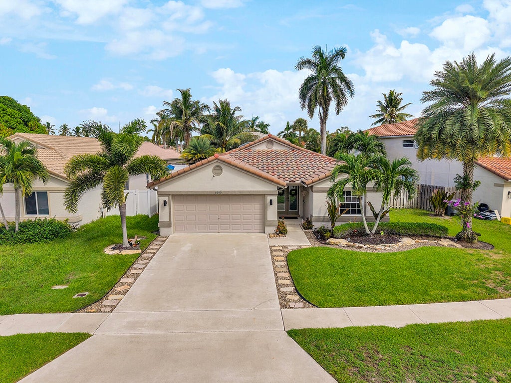 Photo of 6243 Windlass Circle, Boynton Beach, FL 33472 (MLS # B26073784)