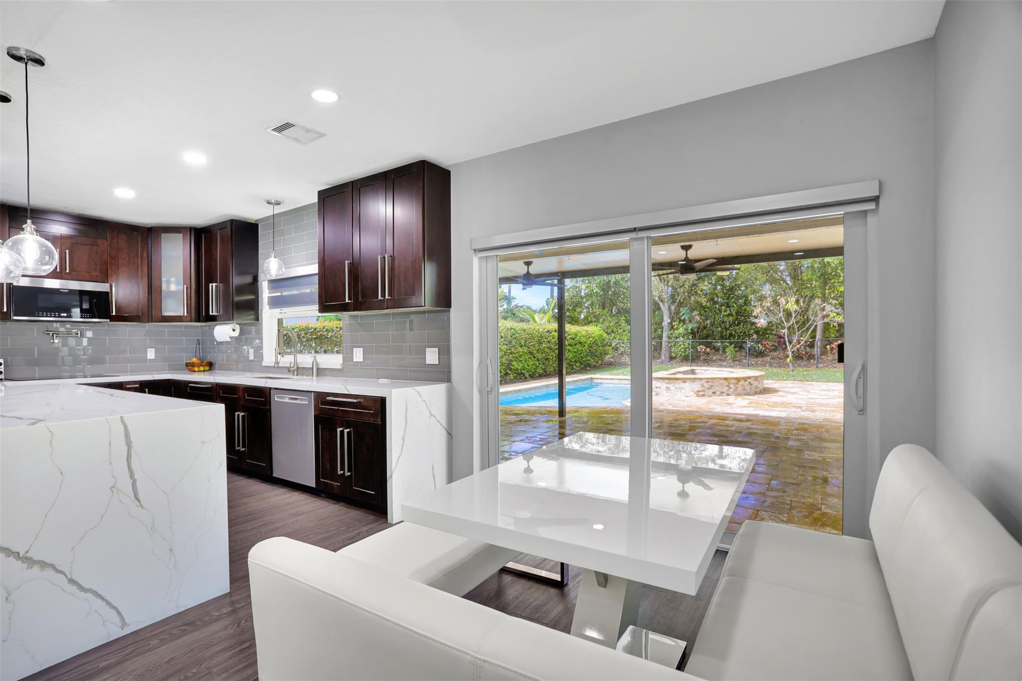 Woodside Estates 127-10 B - Residential