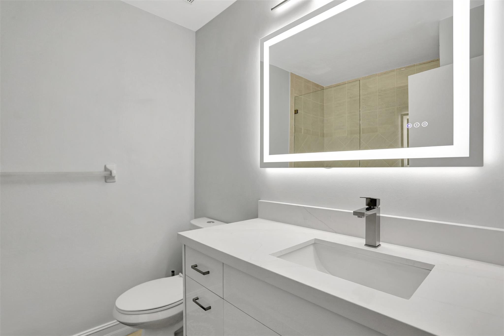 Woodside Estates 127-10 B - Residential