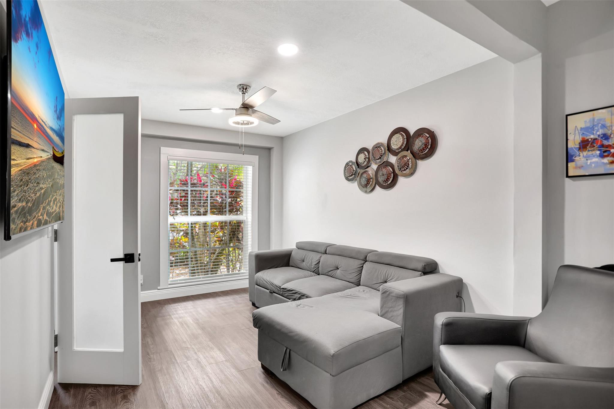 Woodside Estates 127-10 B - Residential