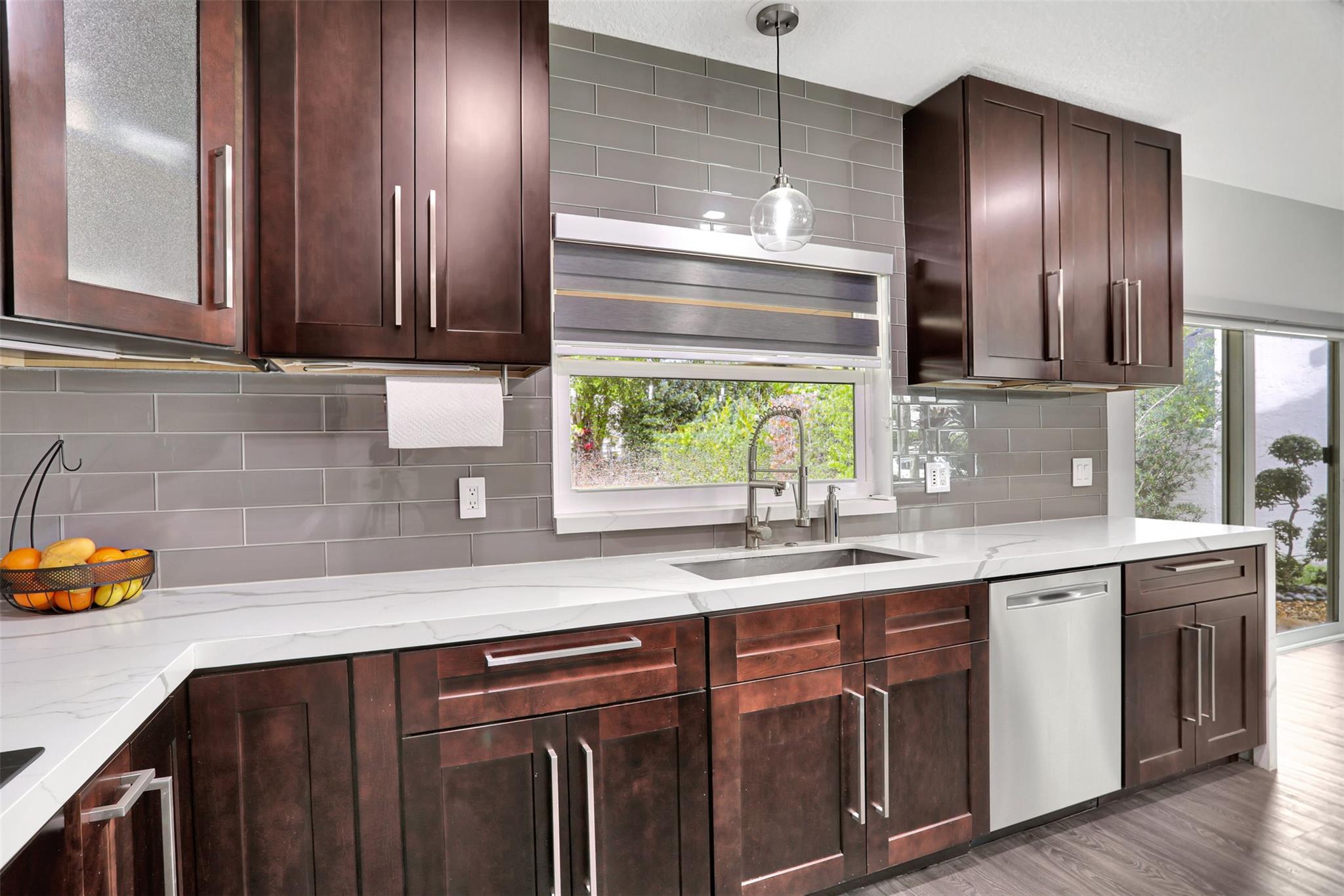 Woodside Estates 127-10 B - Residential