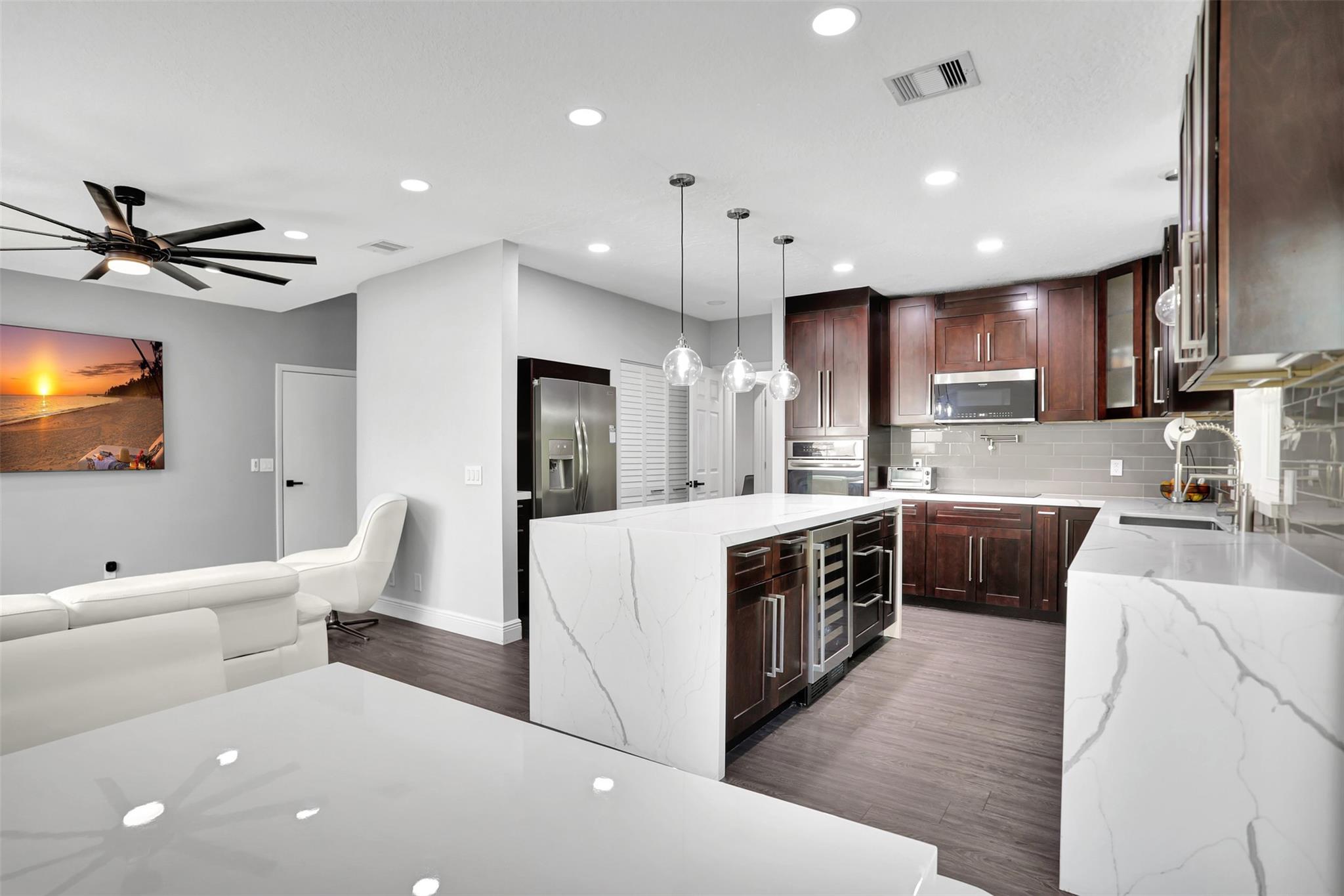 Woodside Estates 127-10 B - Residential