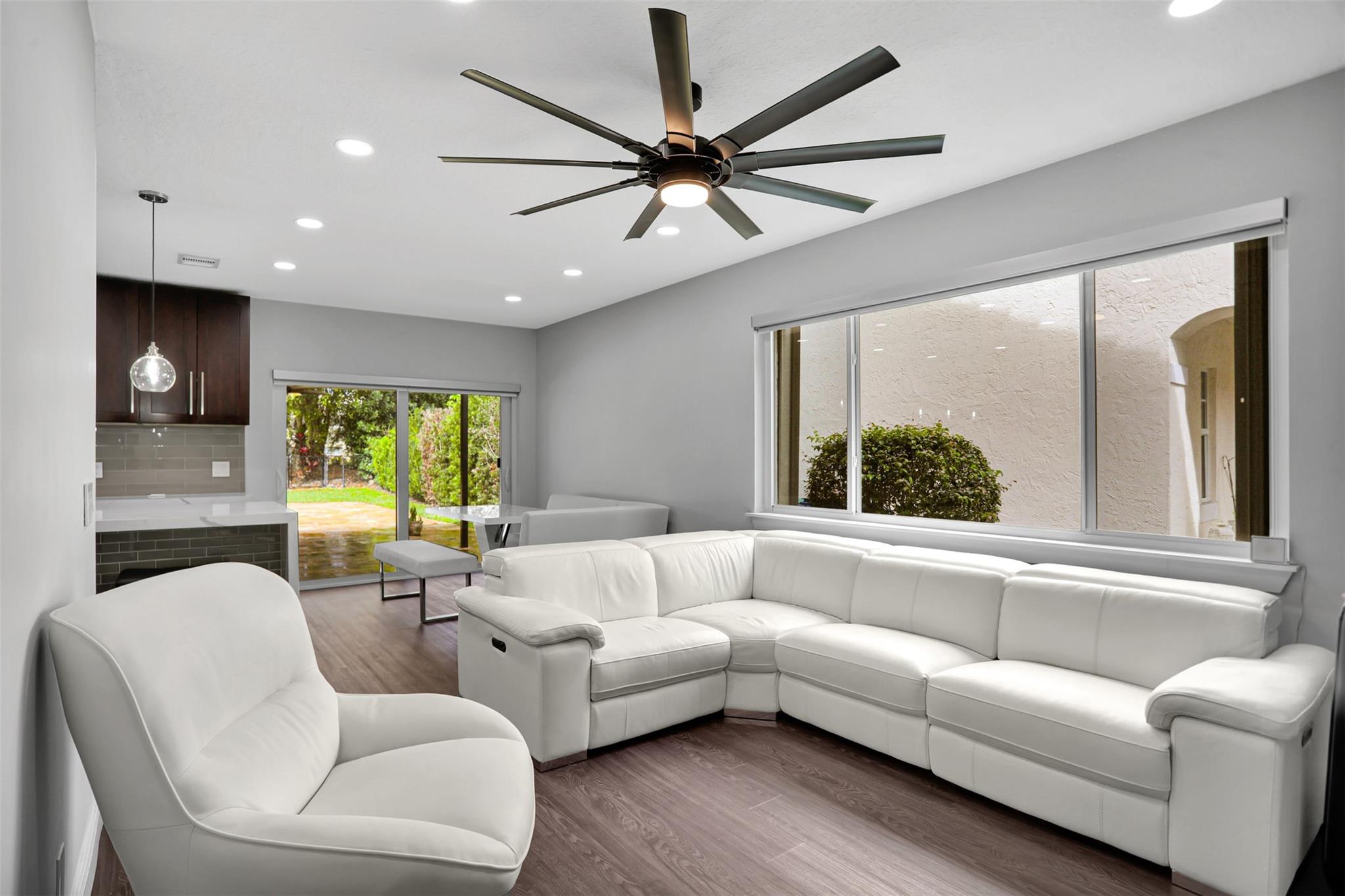 Woodside Estates 127-10 B - Residential