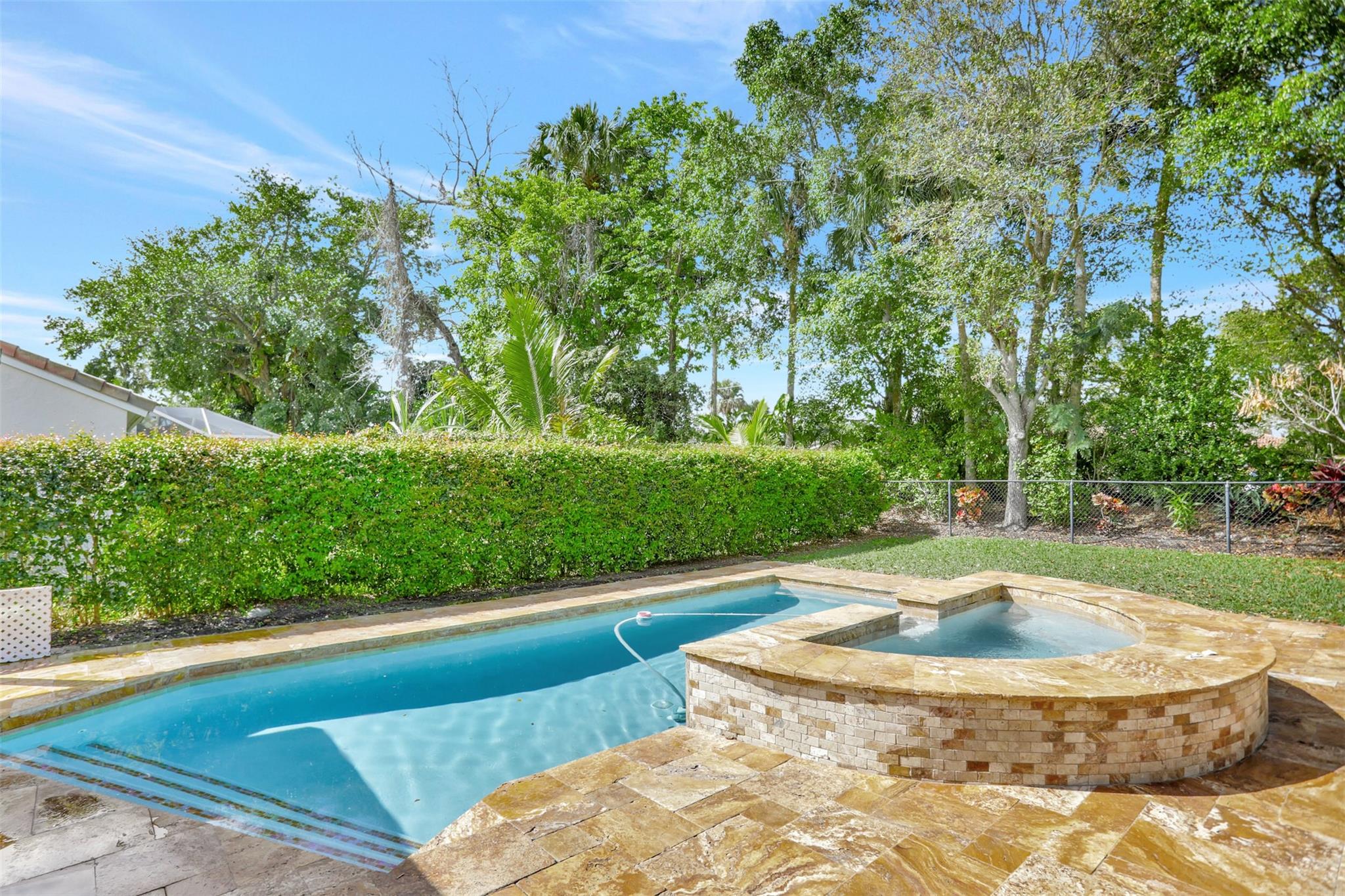 Woodside Estates 127-10 B - Residential