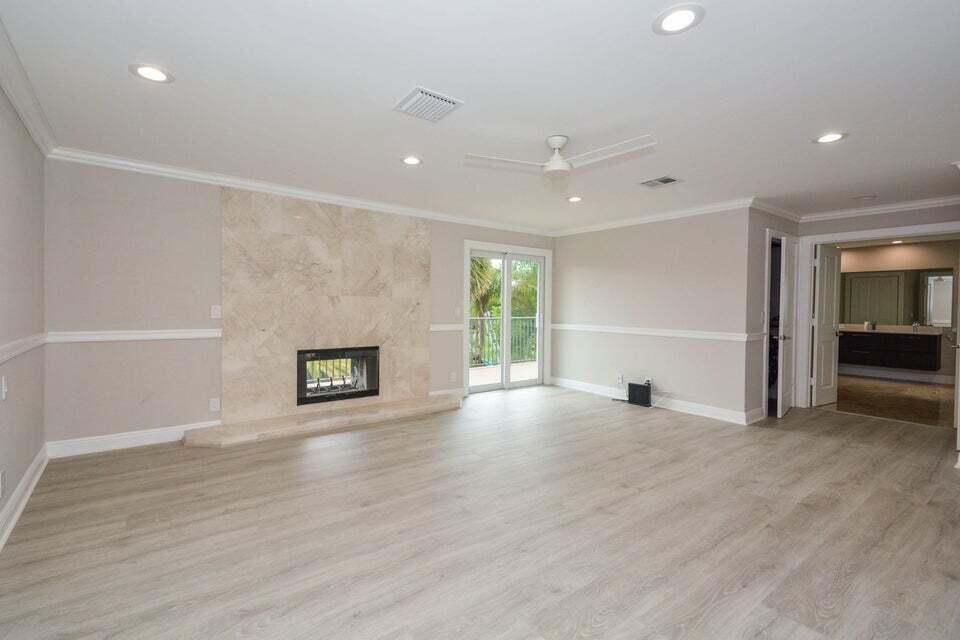 PARKSIDE - Residential