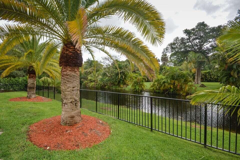 PARKSIDE - Residential