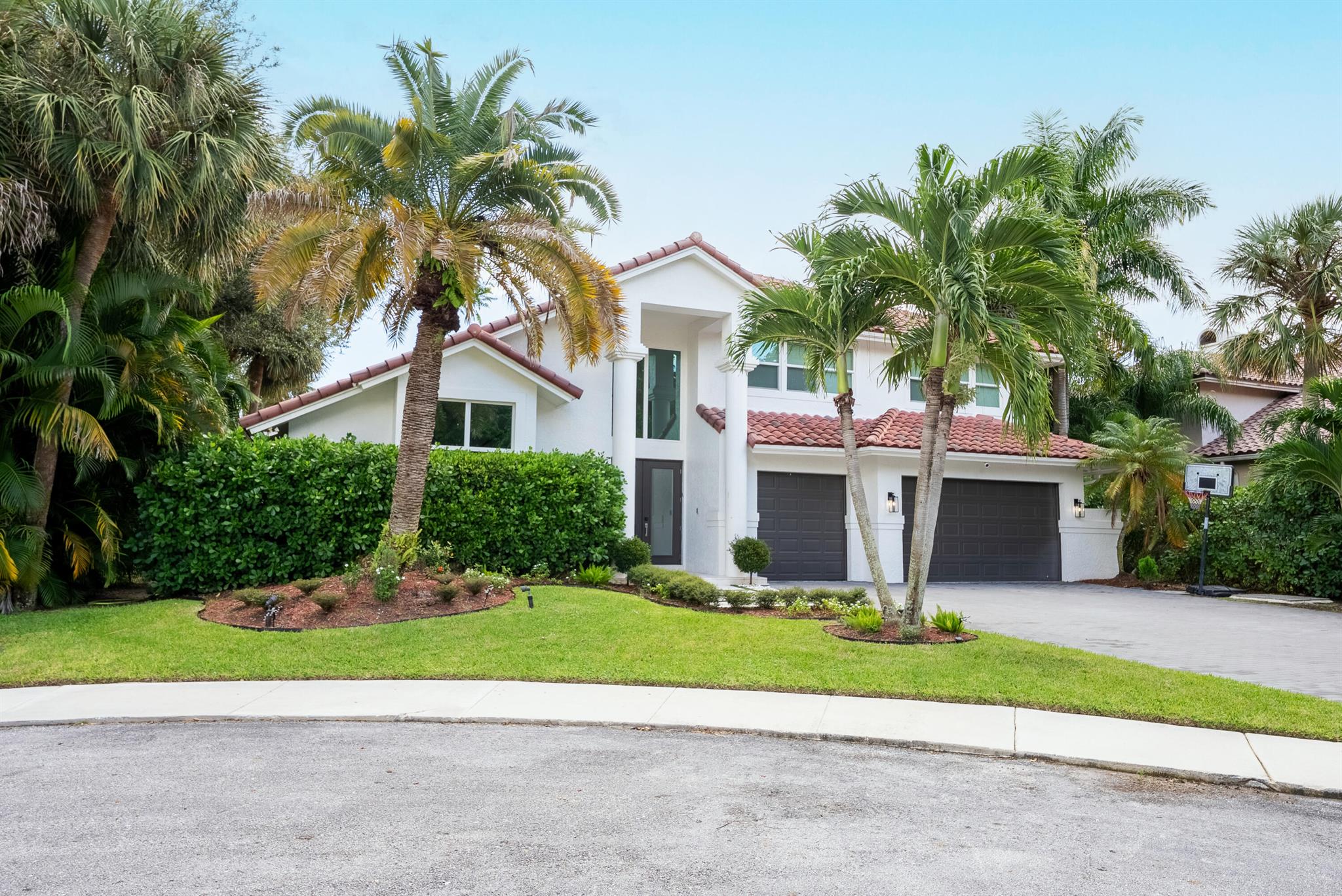 934 SW 21st Way