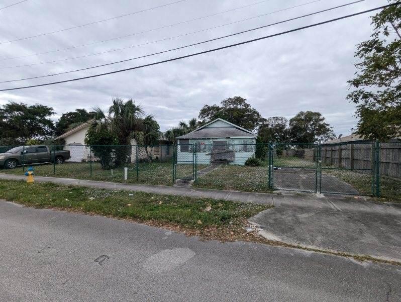 28 NW 7th Avenue
