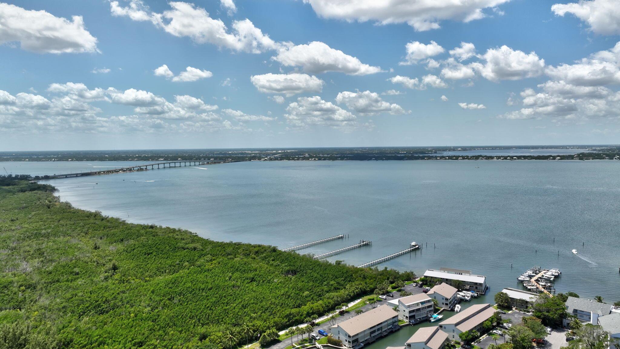 HUTCHINSON HOUSE CONDO - Residential Lease