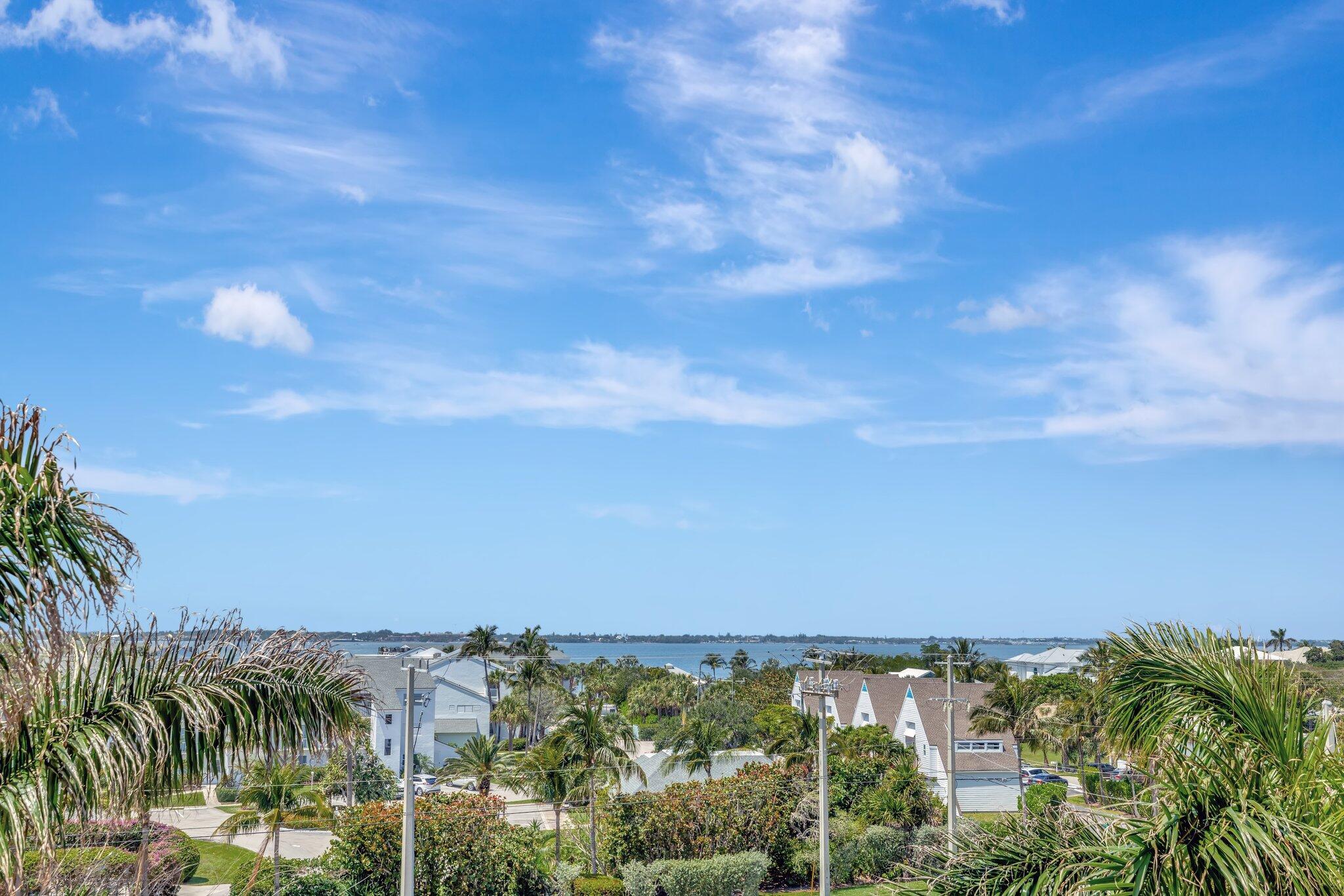 HUTCHINSON HOUSE CONDO - Residential Lease