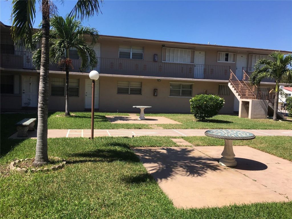 Photo of 1710 Mckinley Street, Hollywood, FL 33020 (MLS # B26019482)