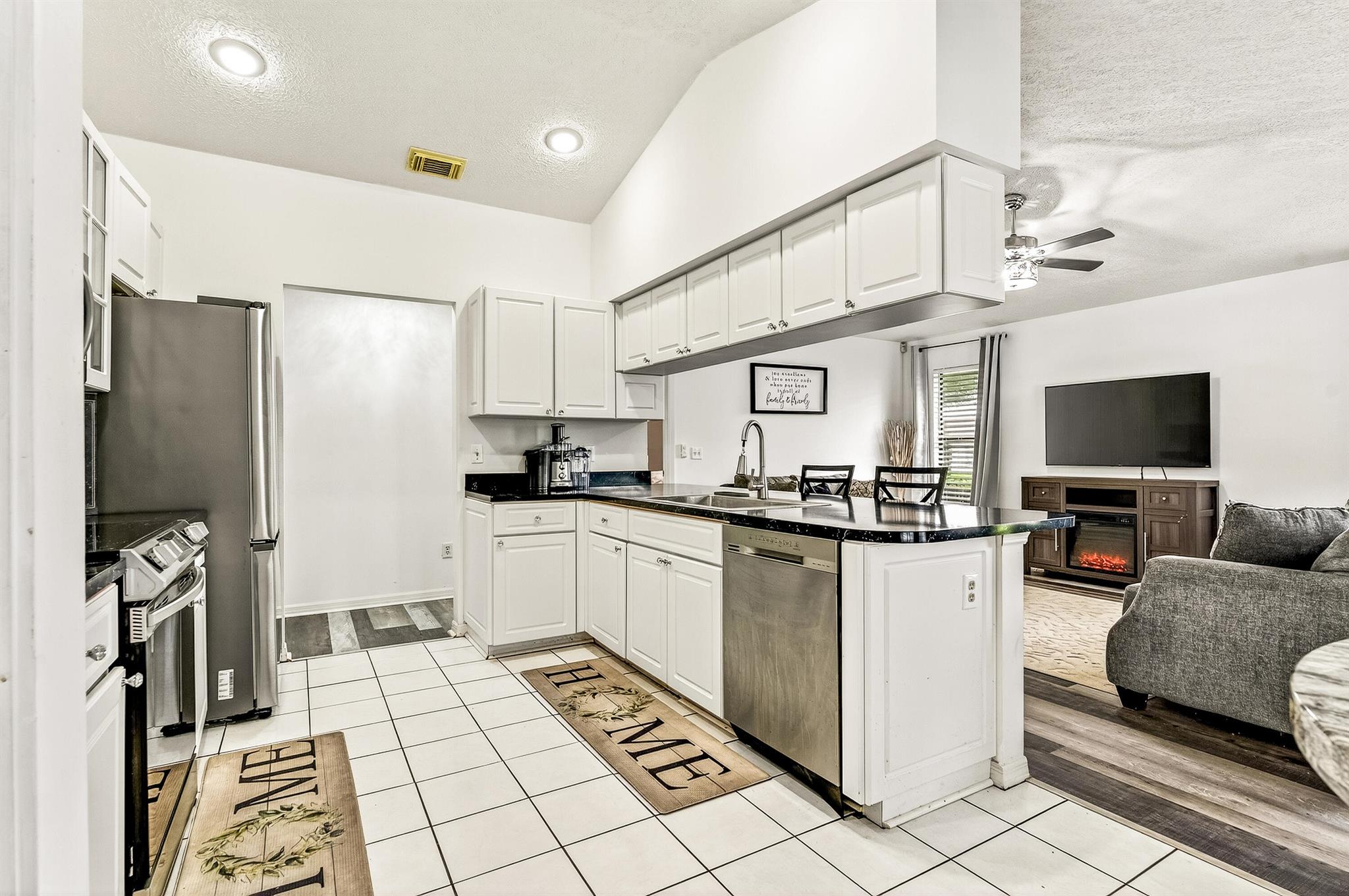 PORT ST LUCIE SECTION 8 - Residential