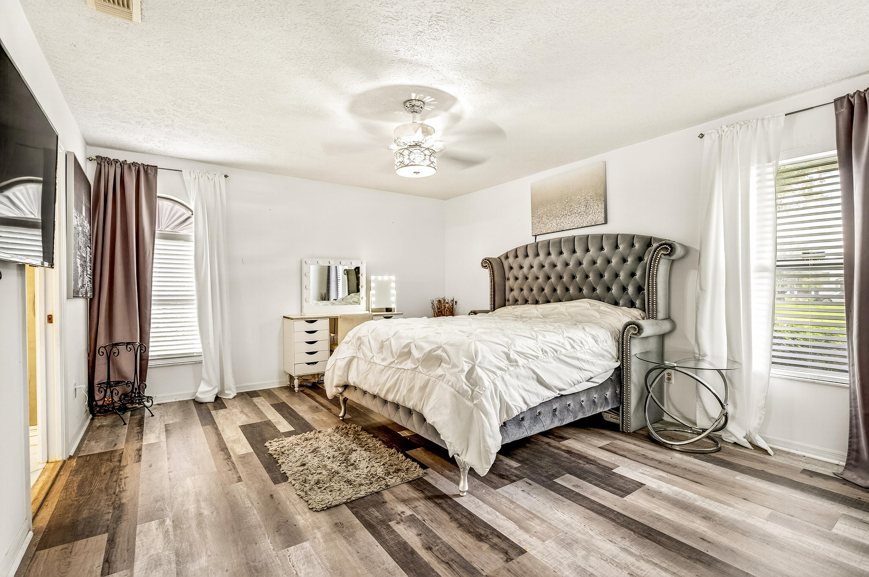 PORT ST LUCIE SECTION 8 - Residential