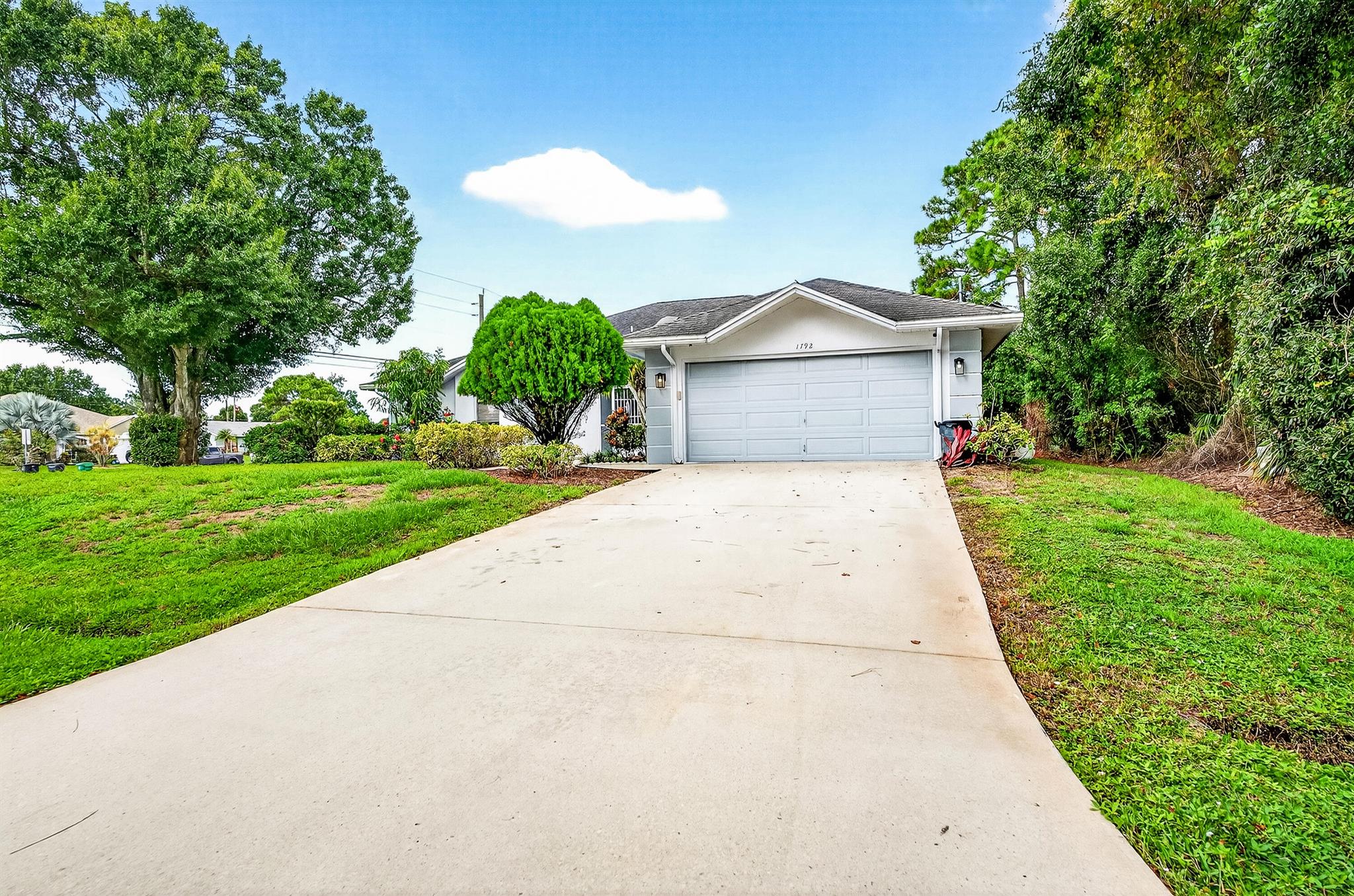 PORT ST LUCIE SECTION 8 - Residential