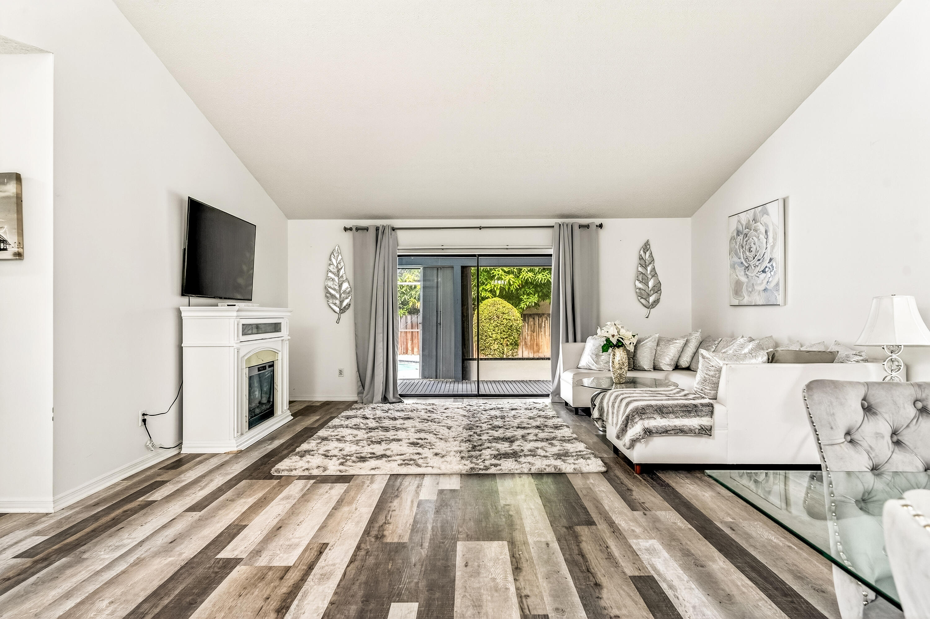 PORT ST LUCIE SECTION 8 - Residential