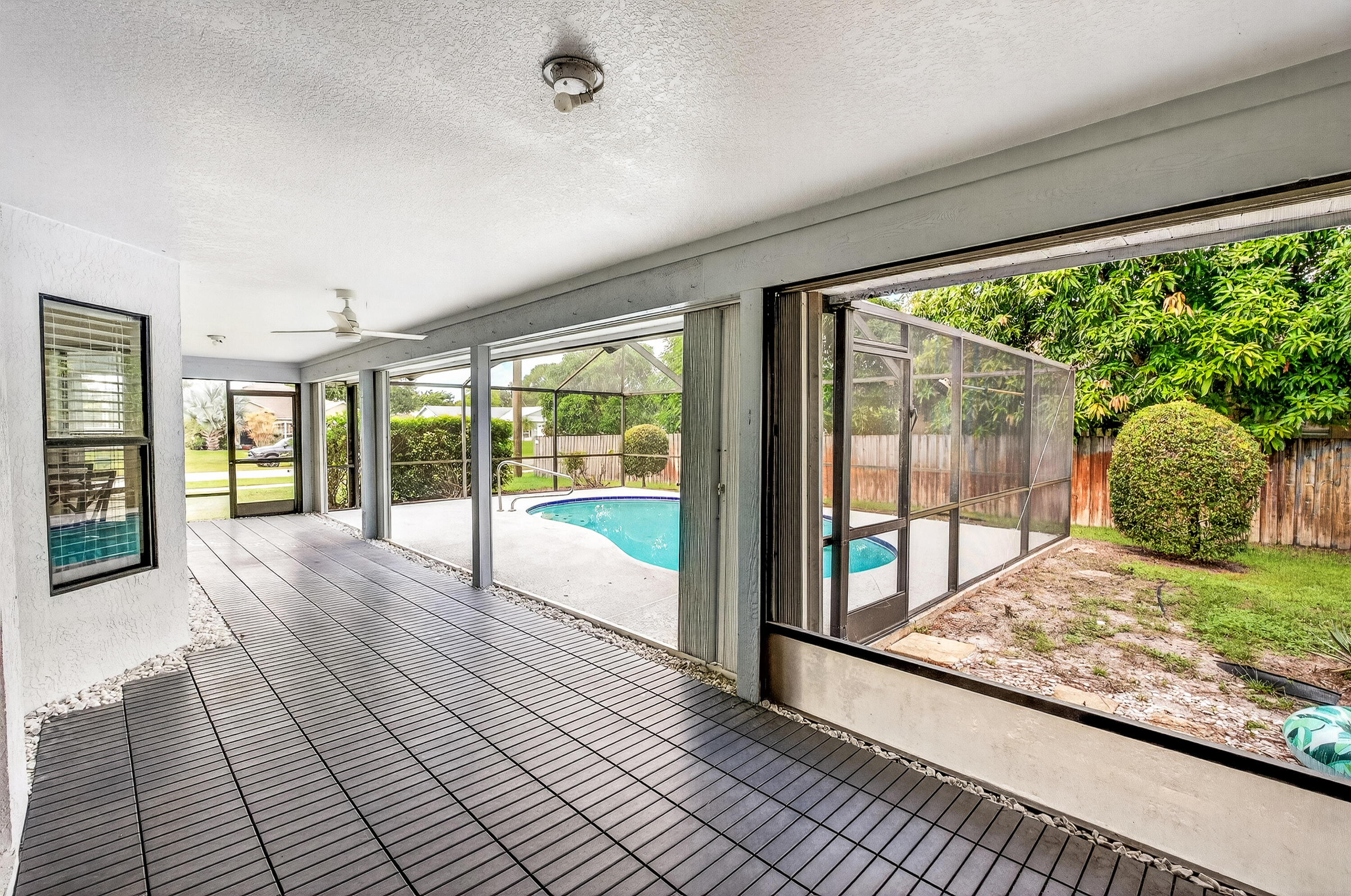 PORT ST LUCIE SECTION 8 - Residential