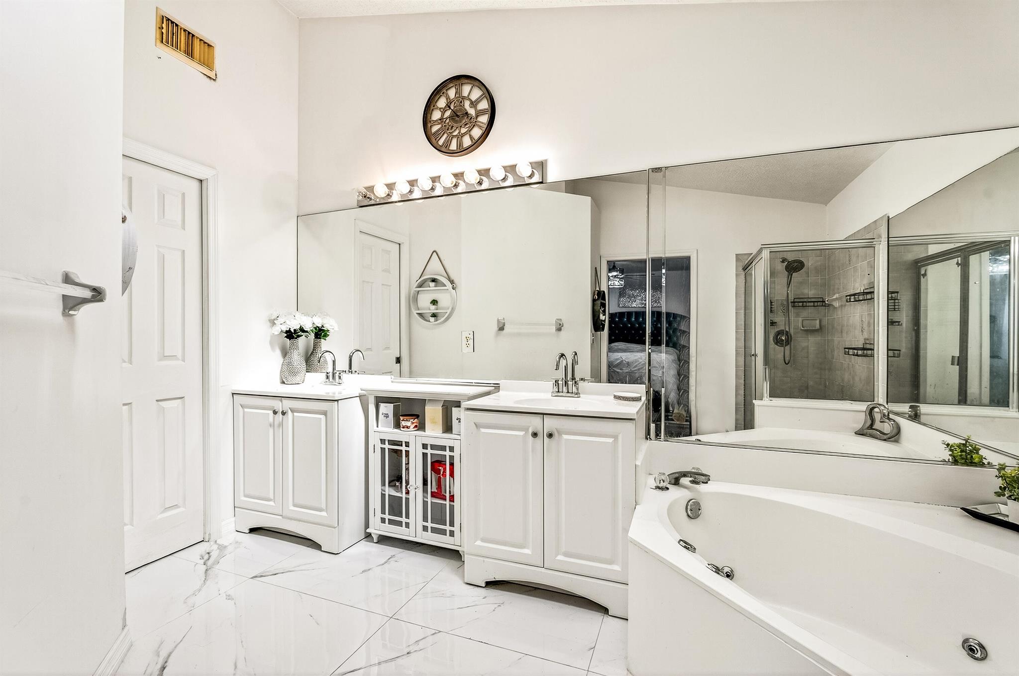 PORT ST LUCIE SECTION 8 - Residential