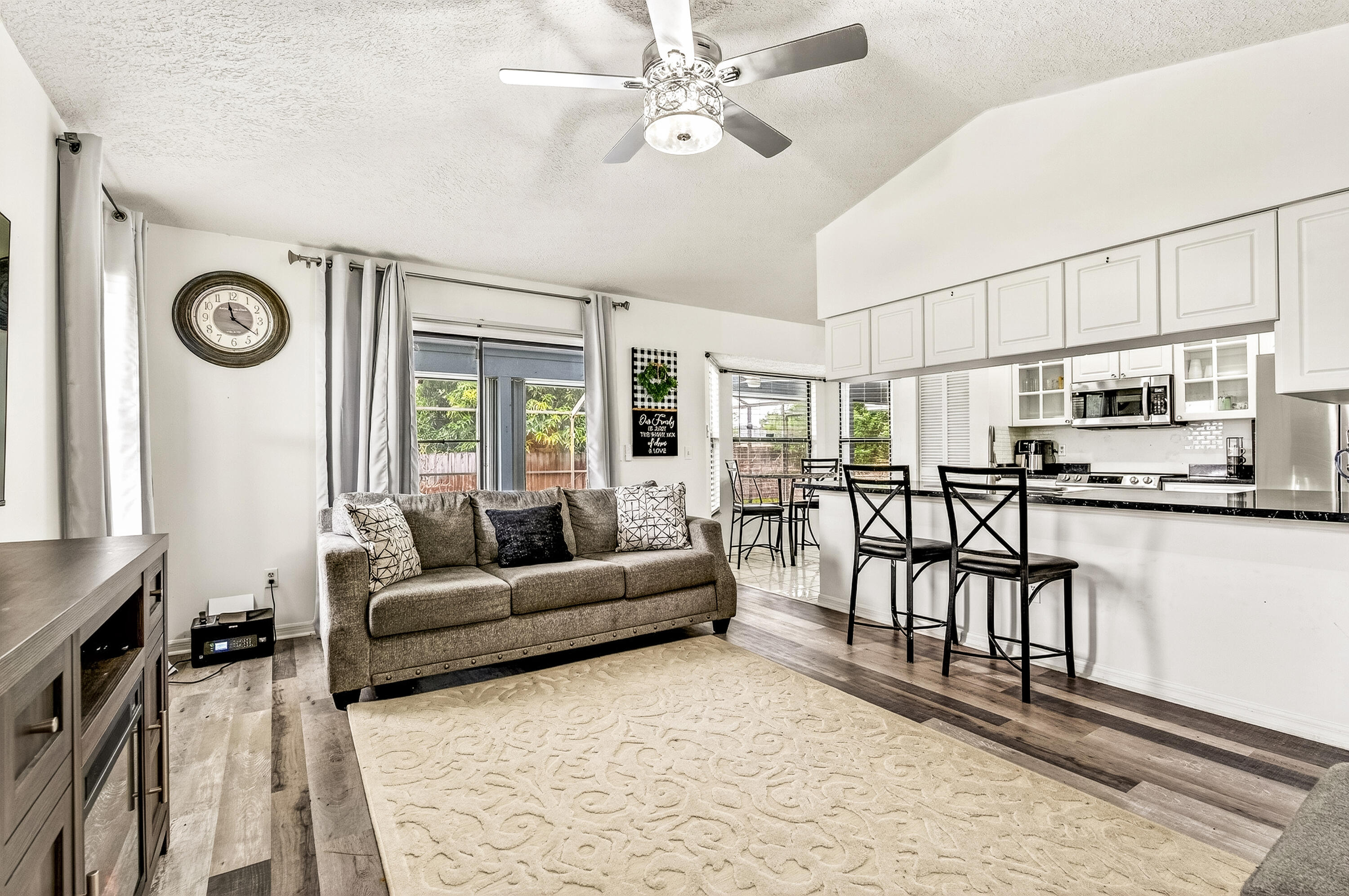 PORT ST LUCIE SECTION 8 - Residential