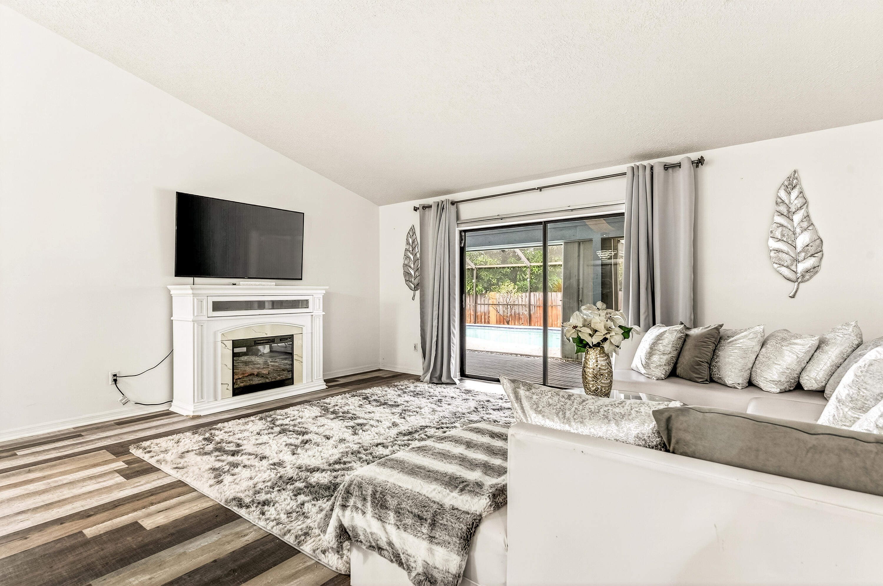 PORT ST LUCIE SECTION 8 - Residential