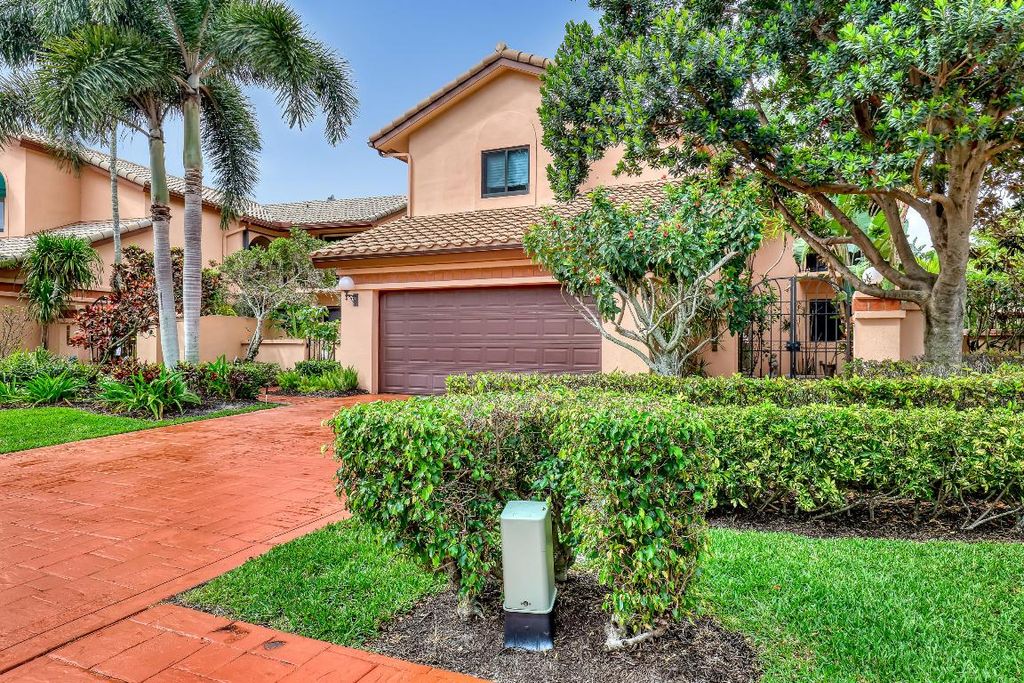 Photo of 6532 Via Rosa, Boca Raton, FL 33433 (MLS # R11087493)