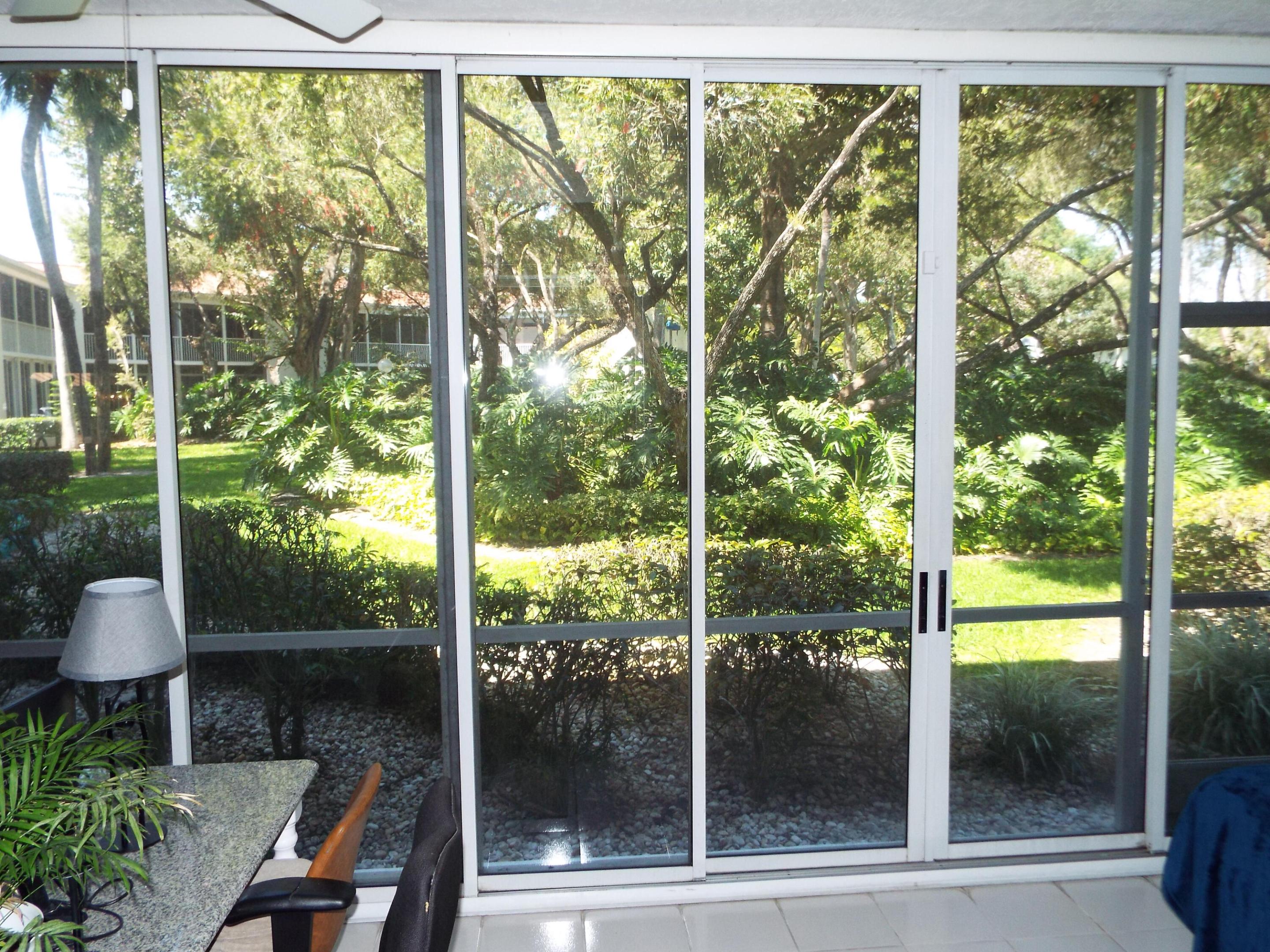 VIZCAYA GARDENS AT PALM-AIRE - Residential