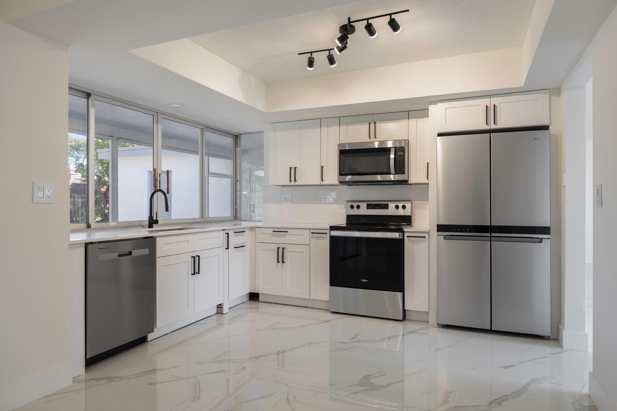 MIRAMAR PARK FOURTH ADD - Residential