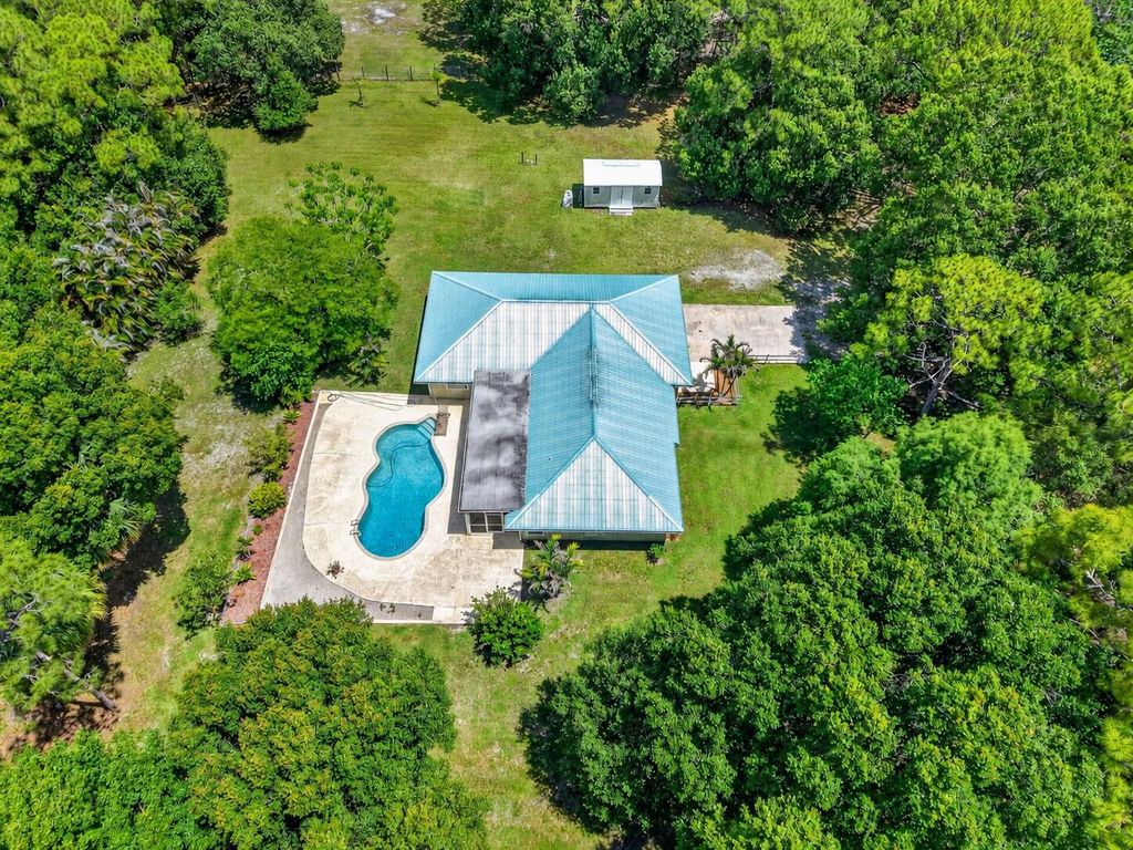 Photo of 15721 111th Terrace N, Jupiter, FL 33478 (MLS # B26031680)