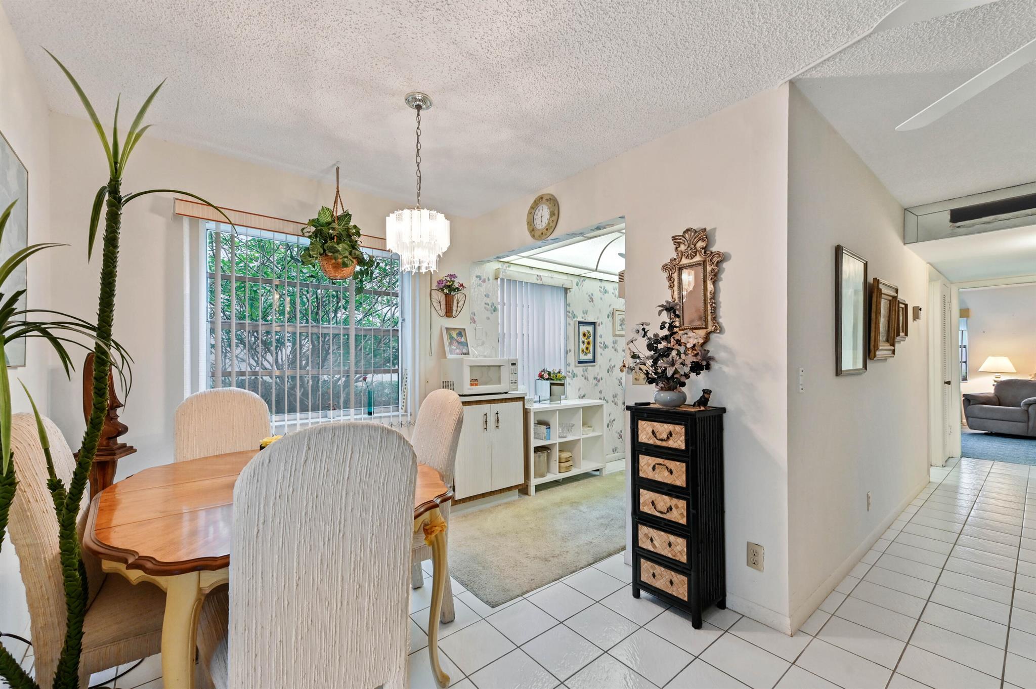 KINGS POINT - Residential