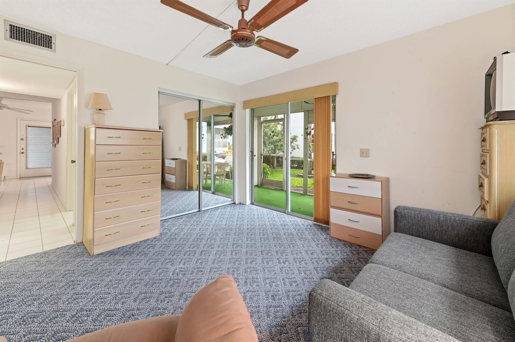 KINGS POINT - Residential