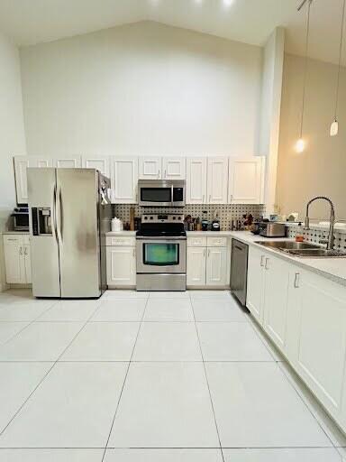 HOLIDAY SPRINGS VILLAGE - Residential