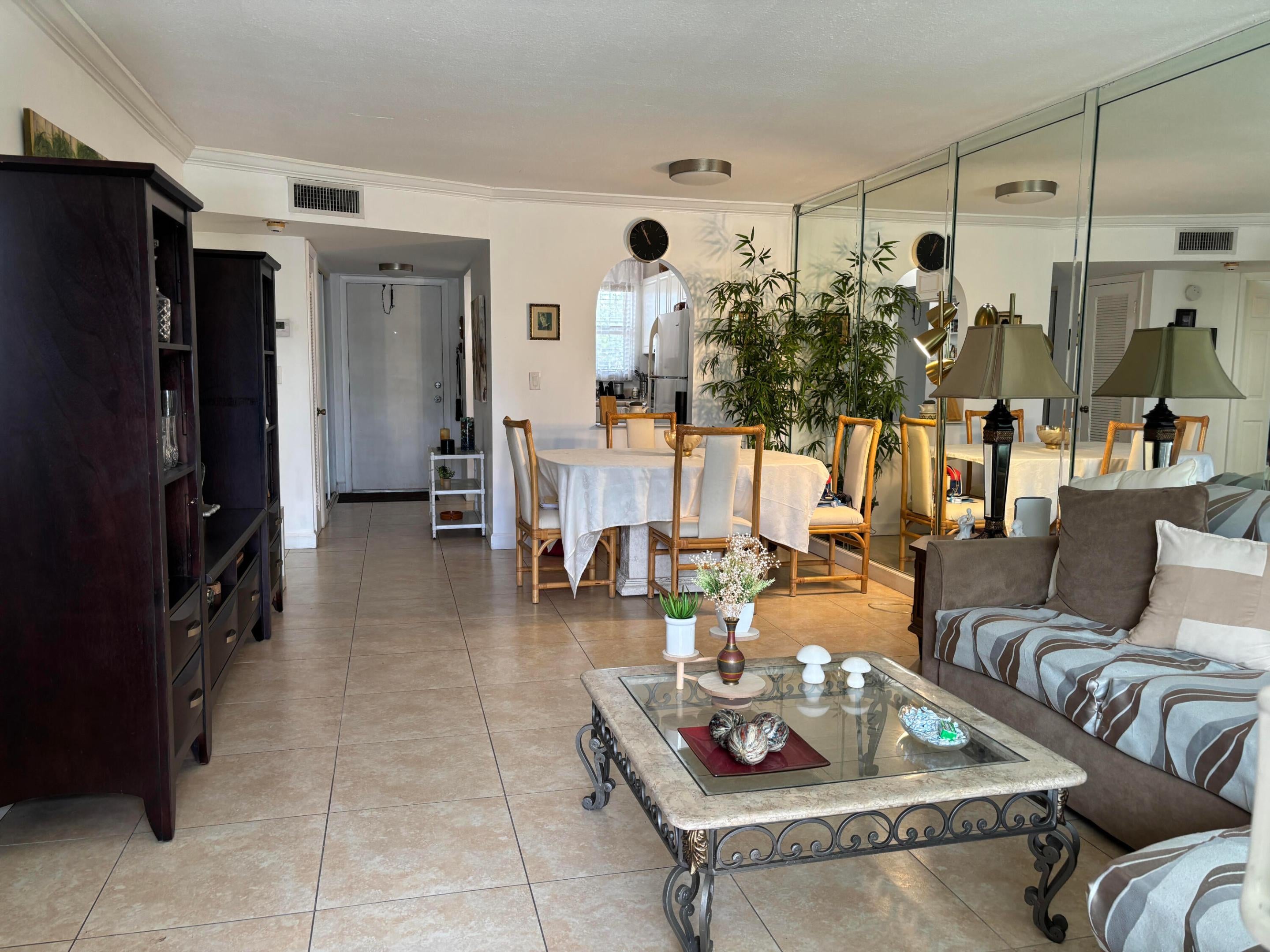 2721 N Pine Island Road 204