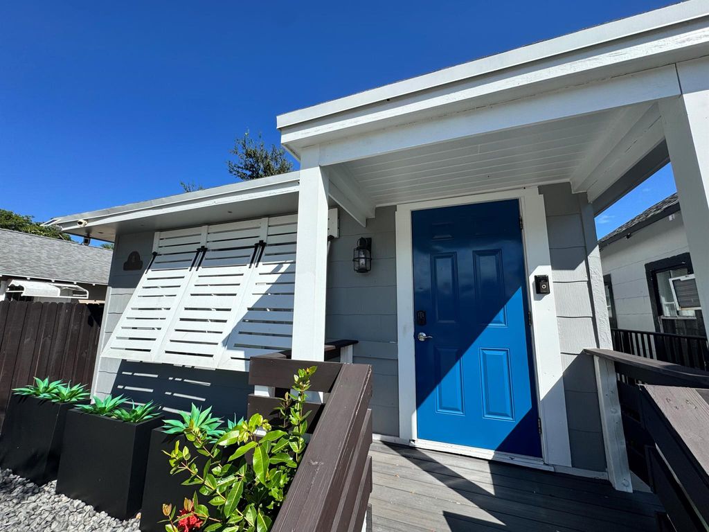 Photo of 322 S L Street #Front, Lake Worth Beach, FL 33460 (MLS # R11132085)